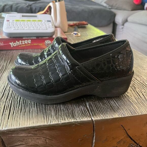 SafeTStep Black Crock Print Nurse Chef Clog Shoes sz 7 - Picture 6 of 6